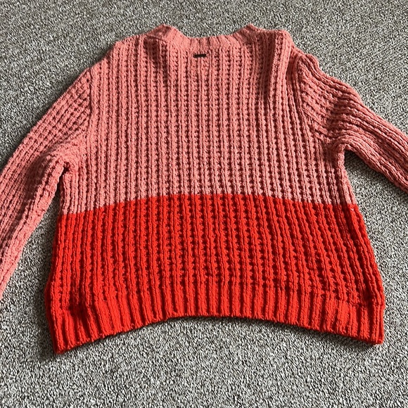 Billabong Womens sweater; Small - Picture 3 of 3